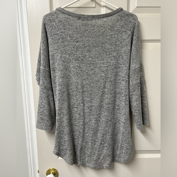 Chance or Fate Top with 3/4 in sleeves - Picture 2 of 10